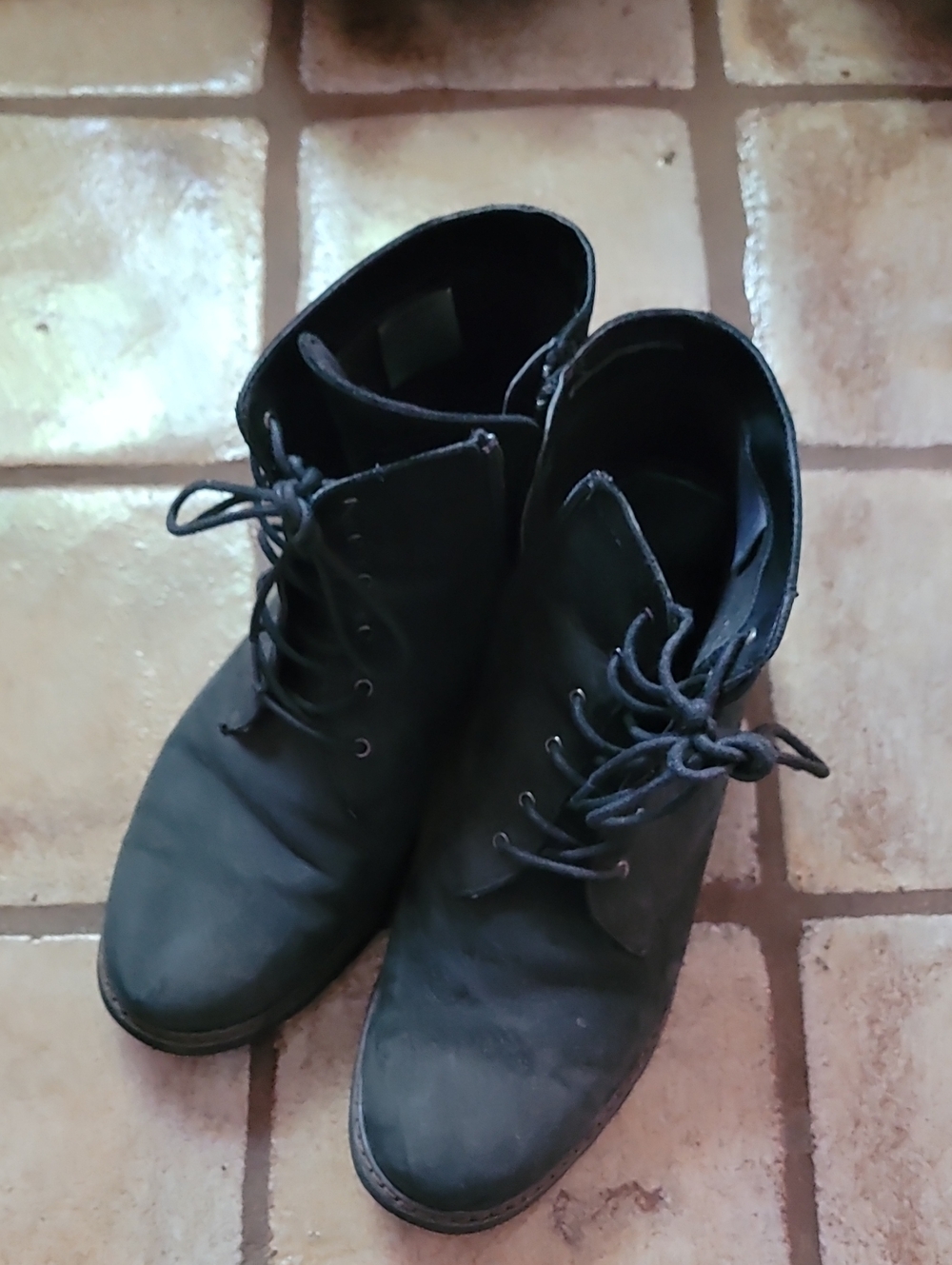 Blondo Black Women's Lace-Up Boots With Side Zipper